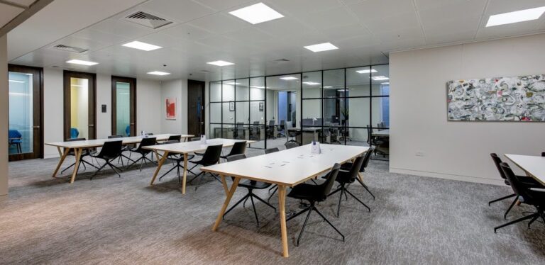 Serviced Offices St James Premium Flexible Workspaces in London’s Historic District